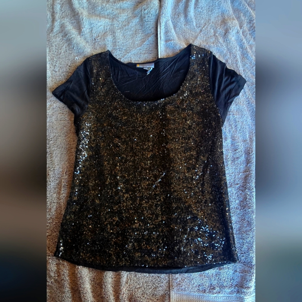 Buffalo David Bitton Black Sequin Short Sleeve Top